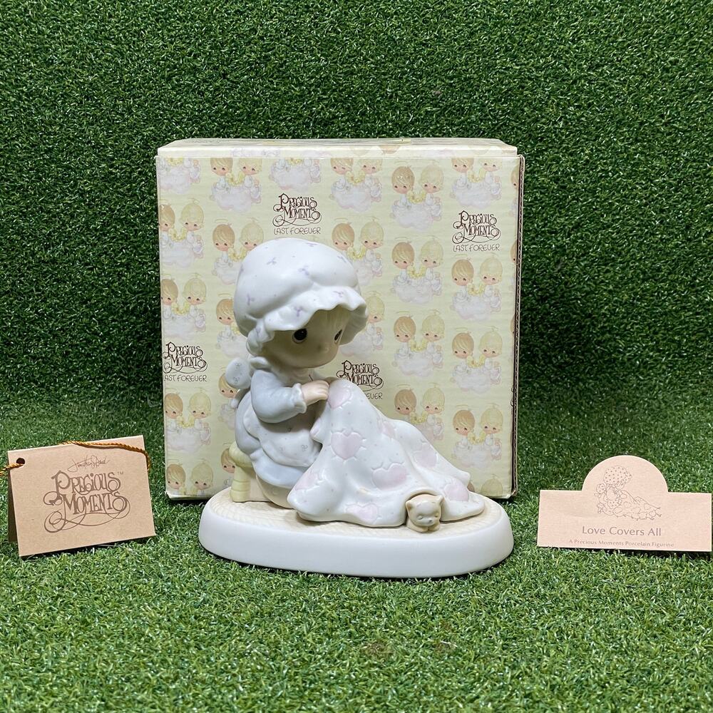 Vintage 1984 Precious Moments Love Covers All Porcelain Figurine Model 12009